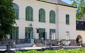 Naesby Slott
